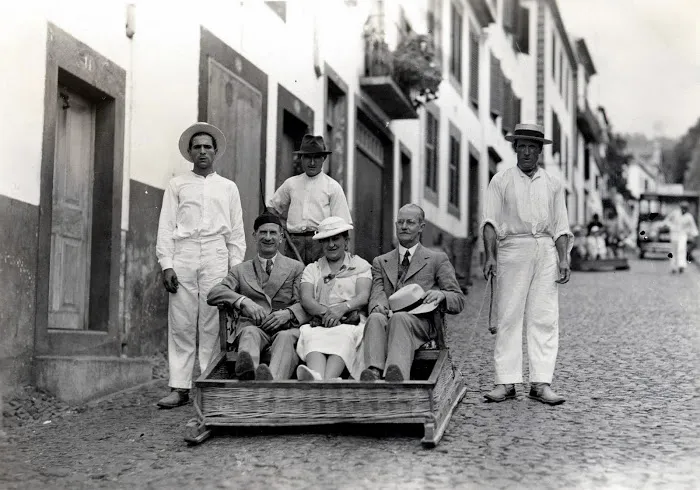 Carros de Cesto em 1930, Funchal