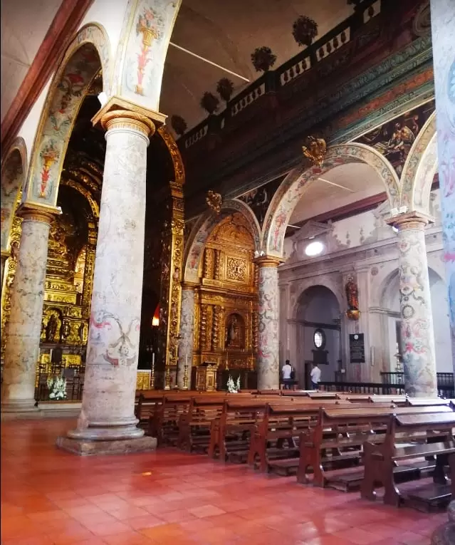 interior da Igreja de Santa Maria da Graça
