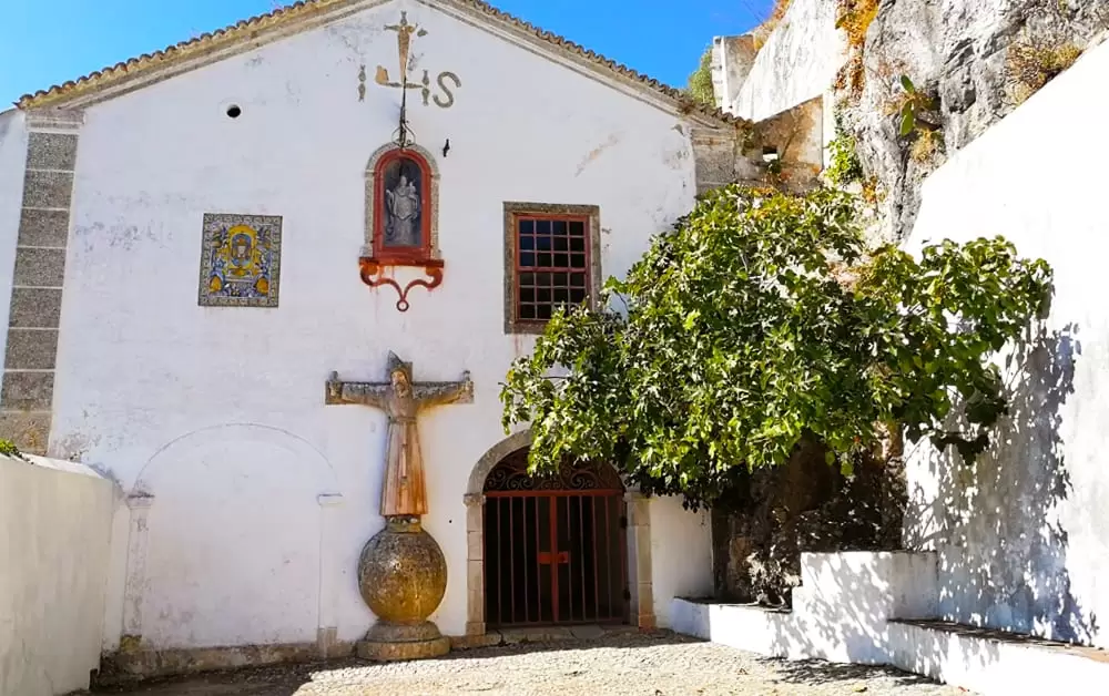 entrada no Convento de Santa Maria da Arrábida