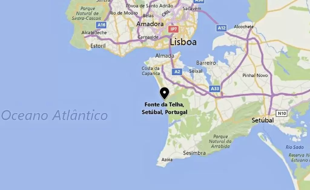 Mapa com a localização da Praia da Fonte da Telha